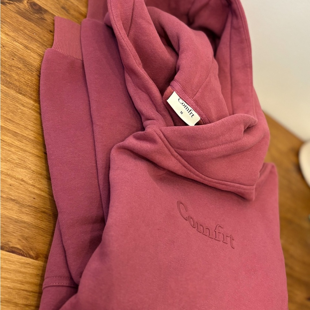 Comfrt Berry Hoodie